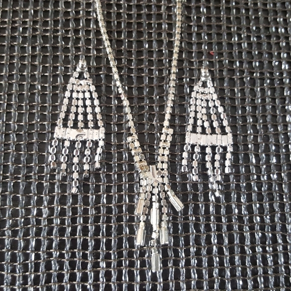 Vintage Austrian Crystals Necklace & Earrings Set - Picture 3 of 3